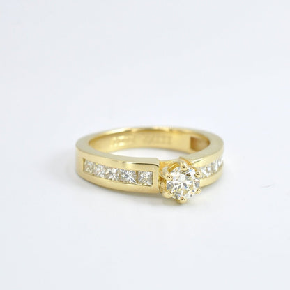 Premium 1.35CT Round and Princess Cut Diamond Engagement Ring in 14kt Yellow Gold - Primestyle.com