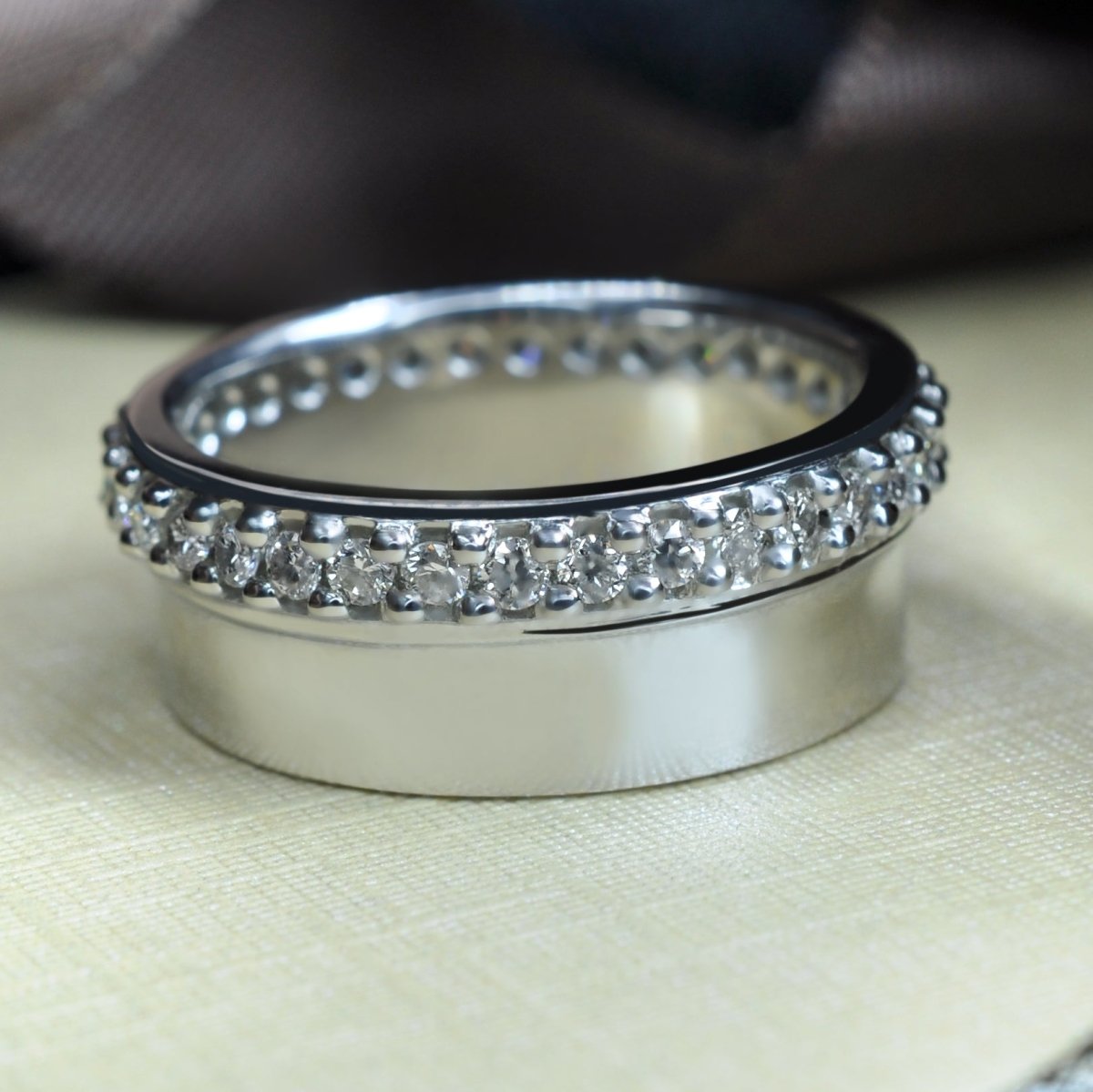 Mens wedding deals band diamond inside