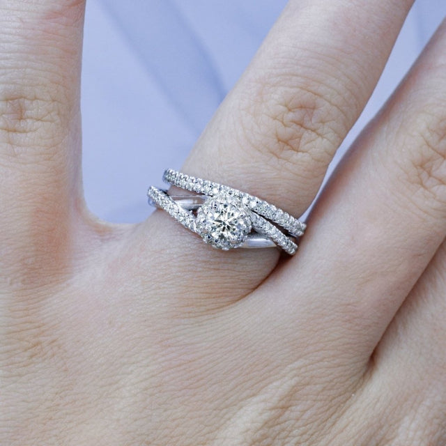 Radiant 0.85CT Round Cut Diamond Bridal Set in Platinum