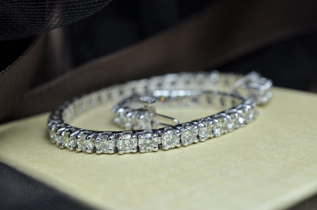 Running out 6.00 CT Diamond Tennis Bracelet in 14KT White Gold - Primestyle.com