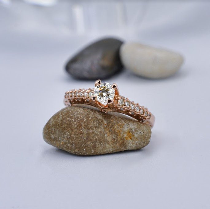 Special 0.60CT Round Cut Diamond Engagement Ring in 14KT Rose Gold - Primestyle.com