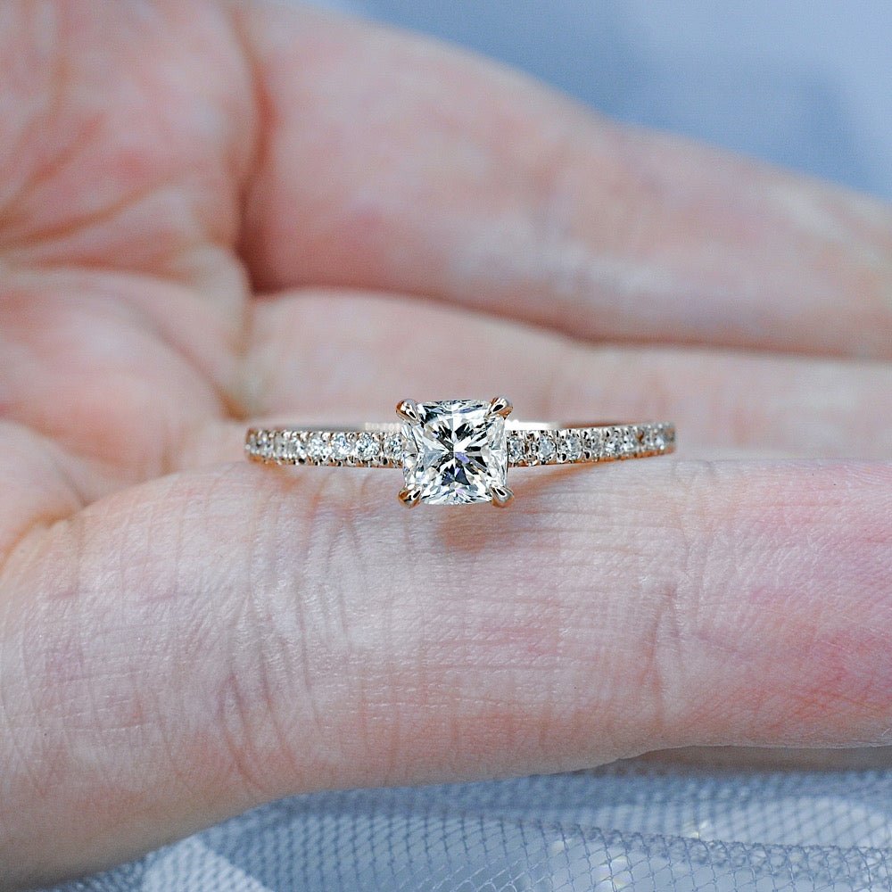 Special 0.80CT Cushion and Round Cut Diamond Engagement Ring in 14KT Rose Gold - Primestyle.com